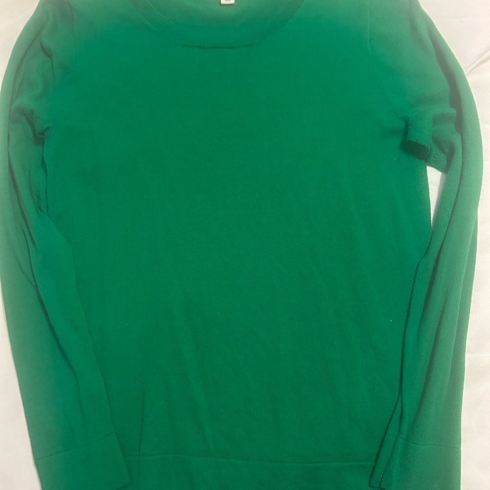 Kelly green J Crew sweater